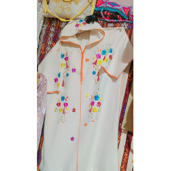 جلابة بالطرز 