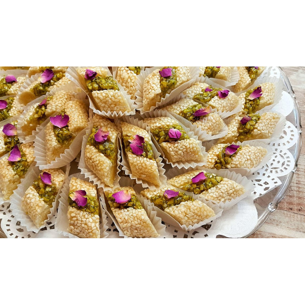 حلويات اللوز   
